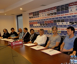 Trabzonspor'da İmzalar Atıldı