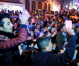 Taraftarımızdan İstanbul'da Protesto