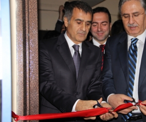 Trabzonspor Şenol Güneş Kütüphanesi Açıldı