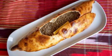 trabzon sürmene pidesi kıymalı