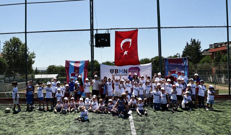 7. BordoMavinet Çocuk Şenliği